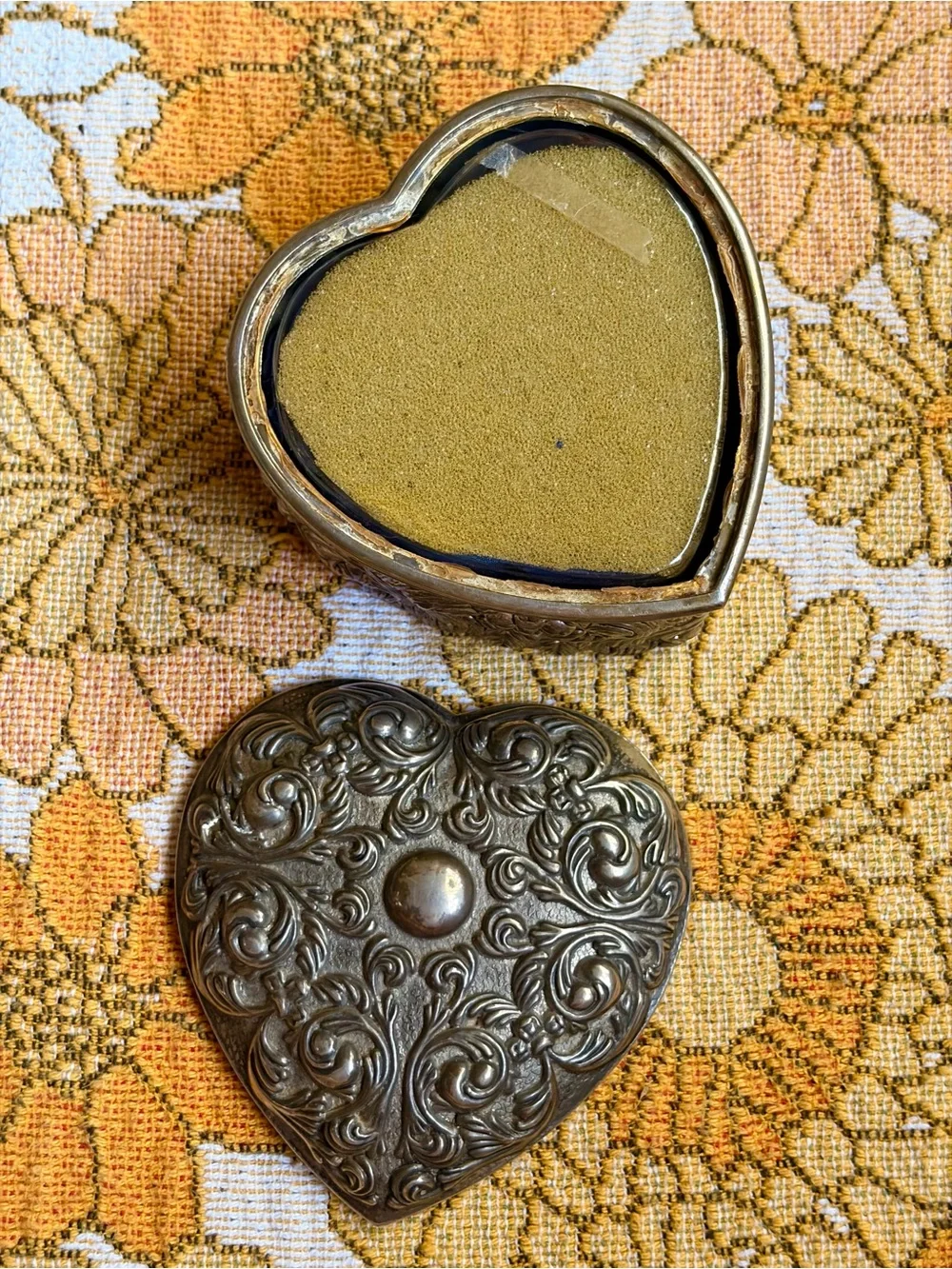 🧿✨ Vintage 1980s Silver Heart Trinket Box ✨🧿